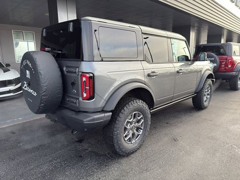 New 2025 Ford Bronco Badlands image 11