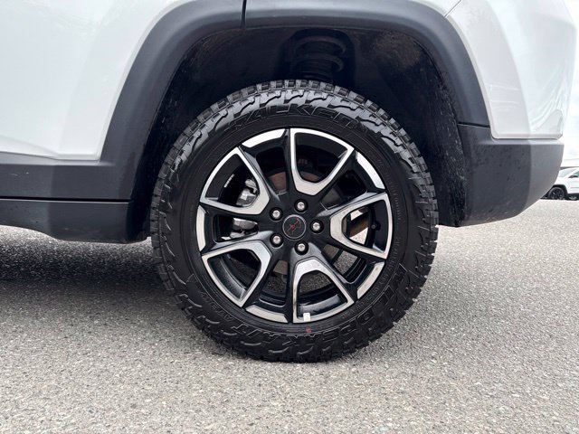 Used 2026 Jeep Compass Trailhawk AWD/4WD image 18