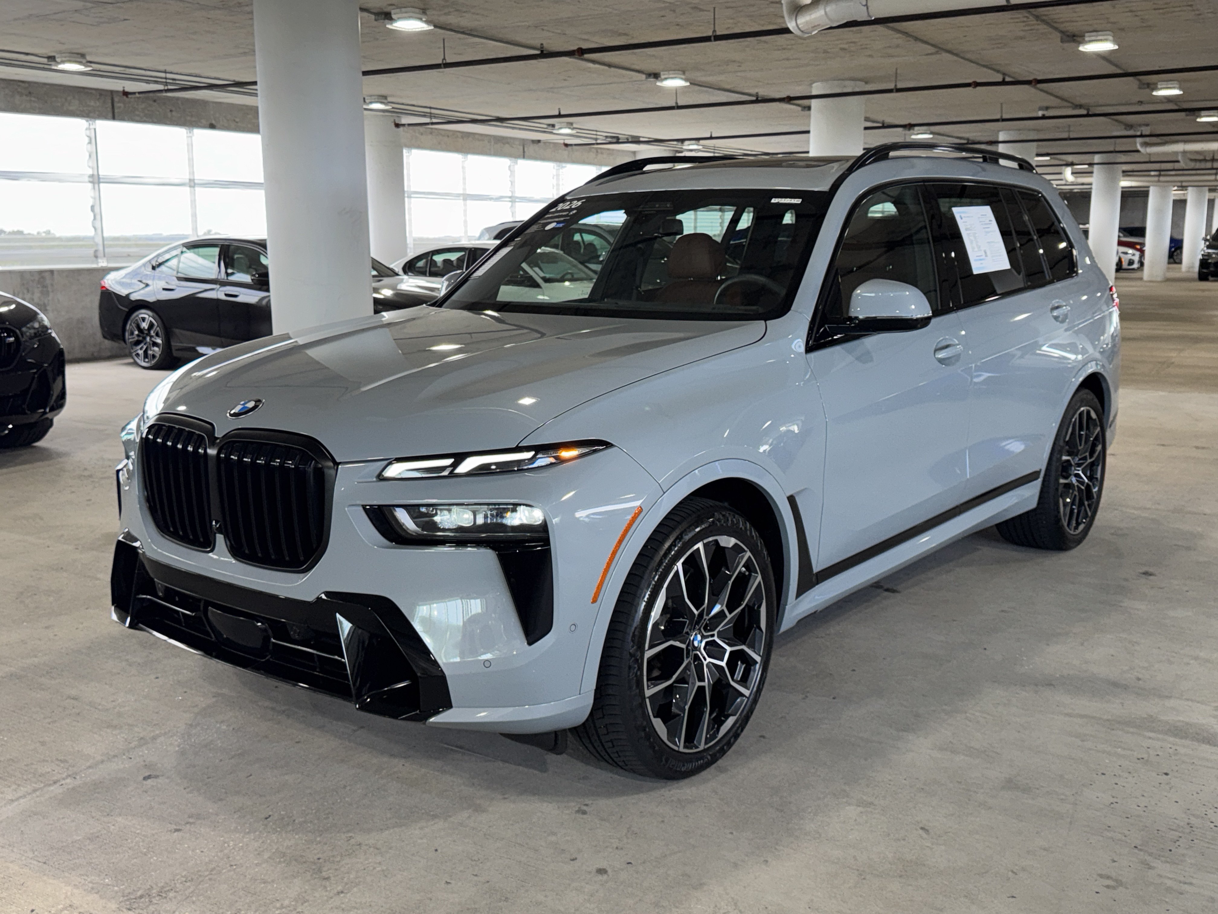 Certified 2026 BMW X7 xDrive40i w/ M Sport Package AWD/4WD image 4