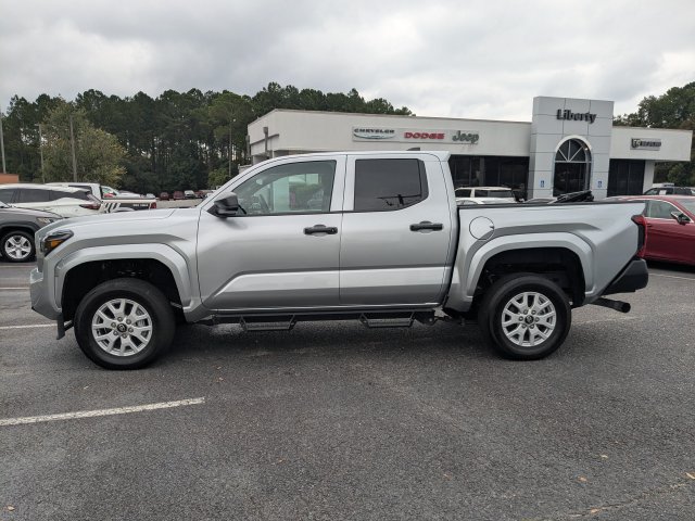 Used 2025 Toyota Tacoma SR RWD image 8