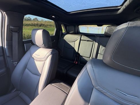 Used 2025 Cadillac XT5 Premium Luxury image 47