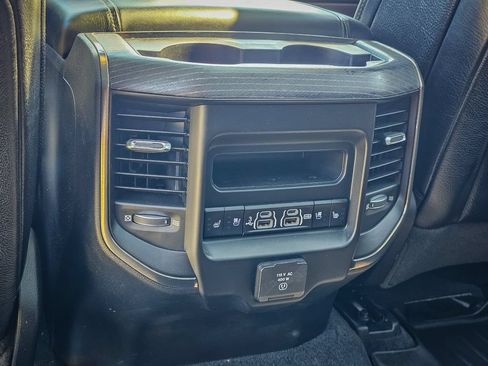 Used 2019 RAM 1500 Limited AWD/4WD image 43