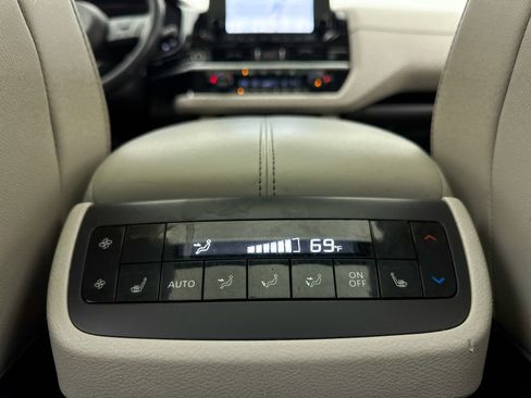 Used 2023 Nissan Pathfinder SL w/ SL Premium Package AWD/4WD image 28