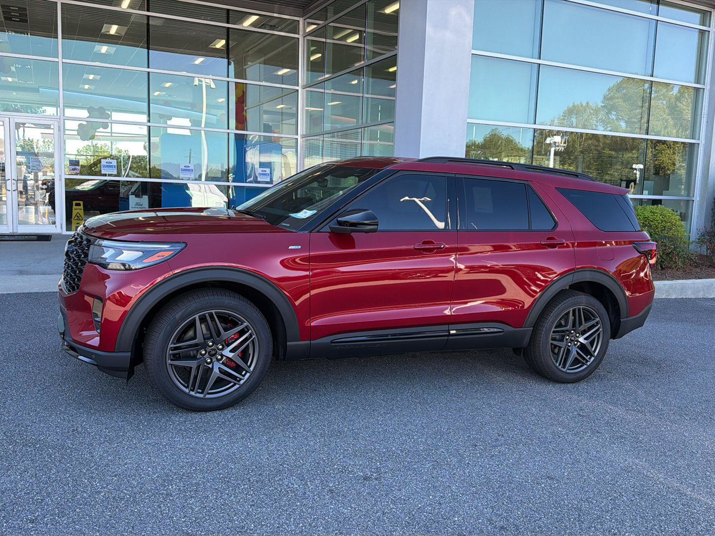 New 2027 Ford Explorer ST-Line w/ Premium Package RWD image 27