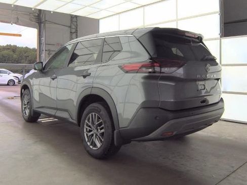 Used 2023 Nissan Rogue S AWD/4WD image 3