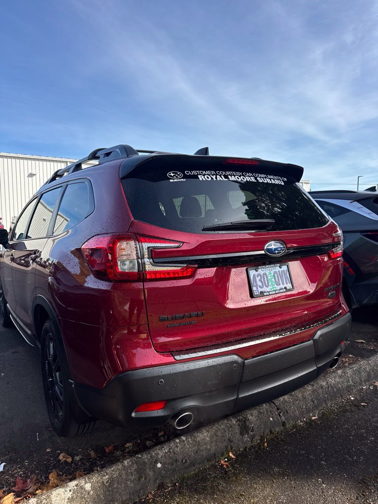 Certified 2025 Subaru Ascent Bronze Edition w/ Onyx Package AWD/4WD image 3