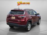 Used 2022 Jeep Compass Latitude image 4
