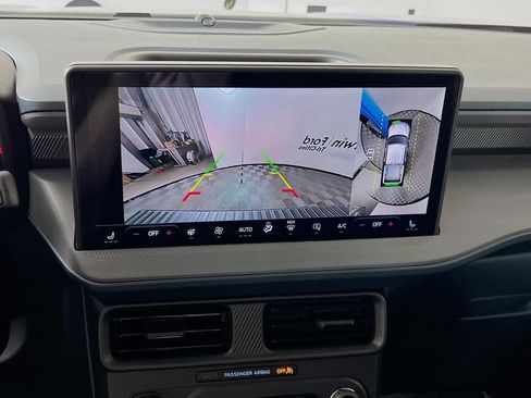 New 2025 Ford Maverick Lariat w/ Black Appearance Package image 21