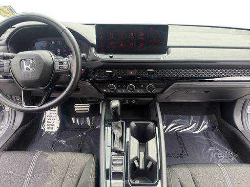 Used 2024 Honda Accord Sport image 13