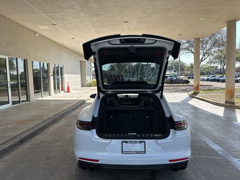 Used 2020 Porsche Panamera GTS AWD/4WD image 38