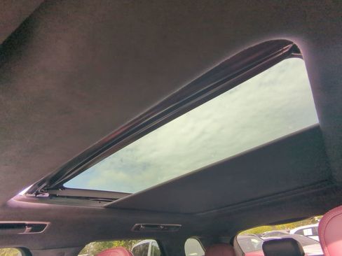 Used 2025 Land Rover Range Rover Sport Autobiography image 14