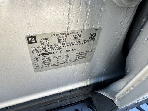 Used 2017 Cadillac XT5 Luxury w/ Driver Awareness Package image 32