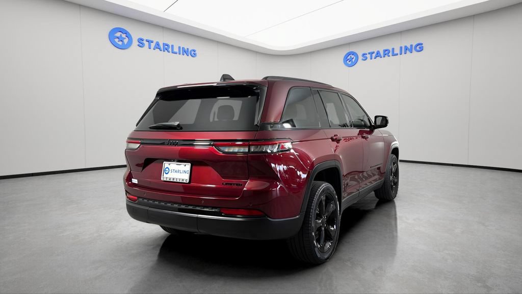 Used 2023 Jeep Grand Cherokee Limited w/ Black Appearance Package RWD image 8