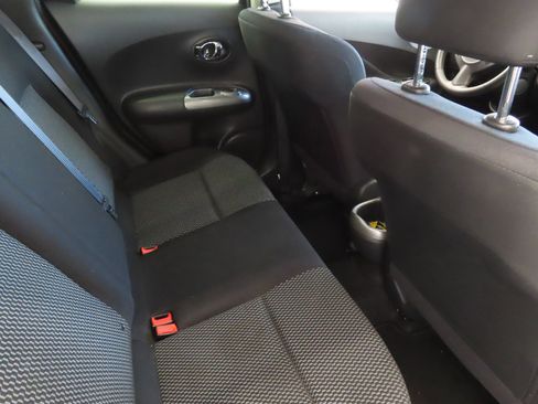 Used 2016 Nissan Juke S FWD image 22