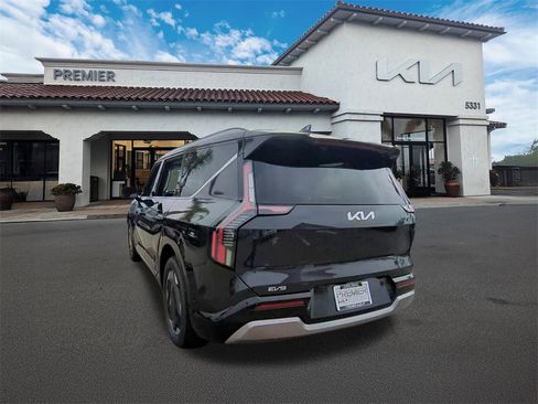 New 2026 Kia EV9 Land image 6