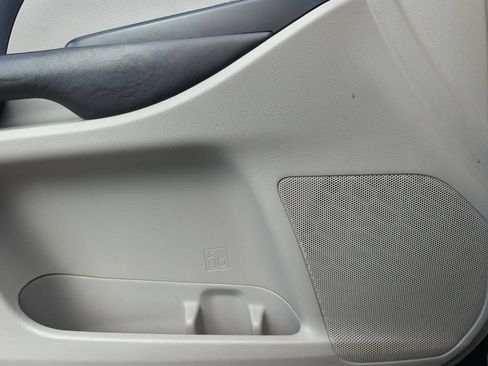Used 2017 Toyota Highlander XLE FWD image 34