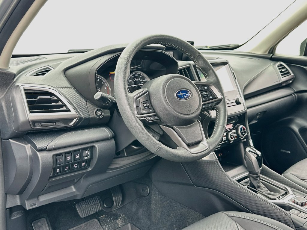 Used 2024 Subaru Forester Touring AWD/4WD image 9