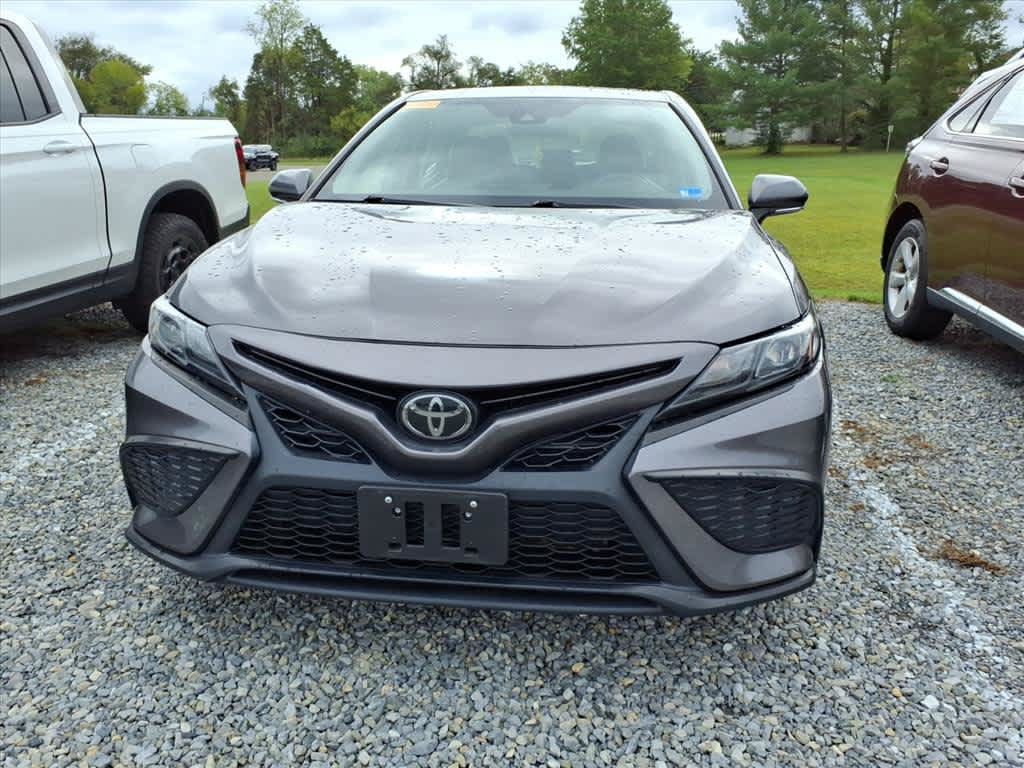 Used 2023 Toyota Camry SE FWD image 5