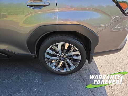 Used 2025 Subaru Forester Touring AWD/4WD image 22