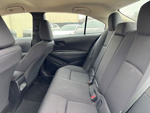 Used 2025 Toyota Corolla LE image 24