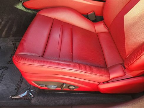 Used 2023 Porsche Panamera 4 Platinum Edition image 22