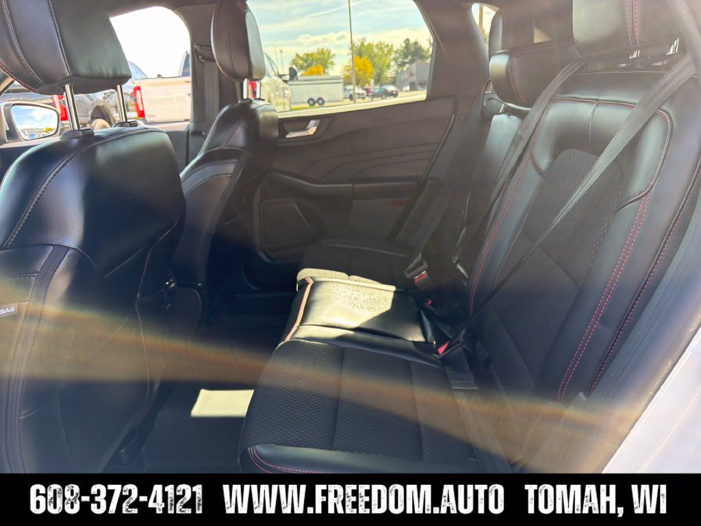 Used 2025 Ford Escape ST-Line Select AWD/4WD image 26