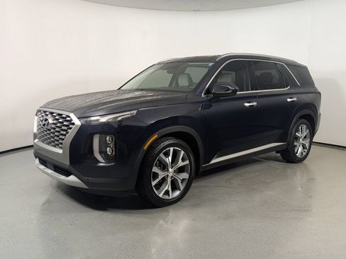 Used 2021 Hyundai Palisade SEL w/ Premium Package FWD image 3