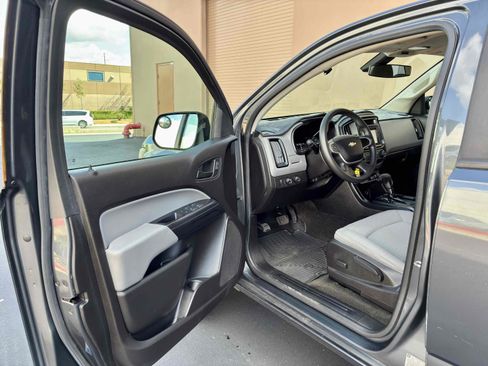 Used 2017 Chevrolet Colorado W/T w/ WT Convenience Package image 27