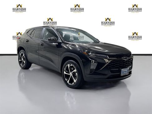 New 2026 Chevrolet Trax RS w/ Driver Confidence Package image 3