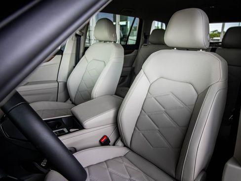 New 2026 Volkswagen Atlas SE FWD image 26