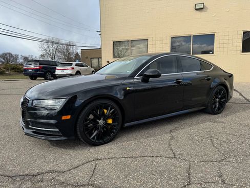 Used 2016 Audi A7 3.0T Premium Plus w/ 20" Wheel & Tire Package image 4