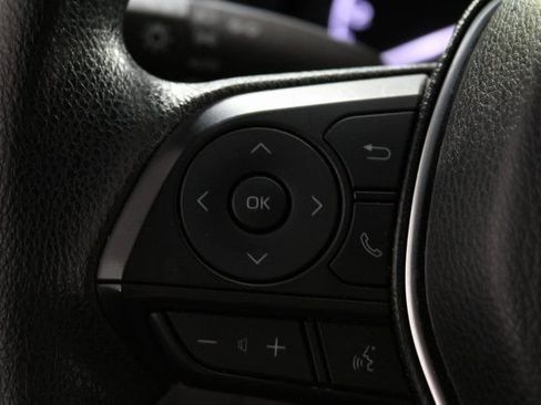 Used 2018 Toyota Camry L image 18