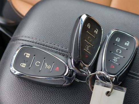 Used 2020 Chevrolet Equinox Premier image 36