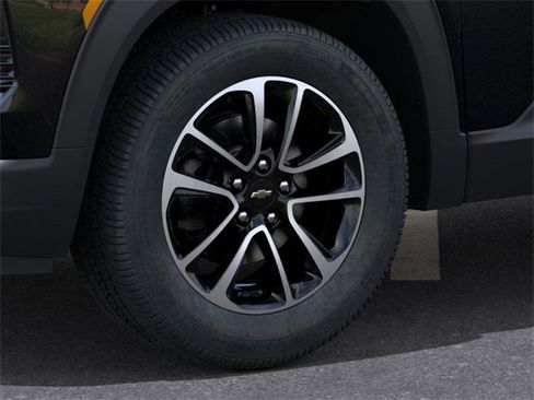 New 2026 Chevrolet TrailBlazer LT w/ Convenience Package image 9