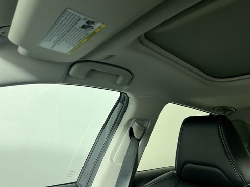 Used 2024 Toyota RAV4 XLE Premium image 19