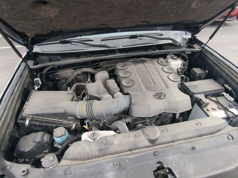 Used 2024 Toyota 4Runner Limited image 27