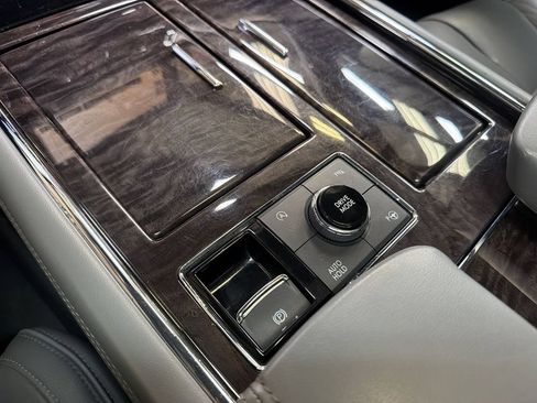 Used 2018 Lincoln Navigator Reserve w/ Technology Package AWD/4WD image 25