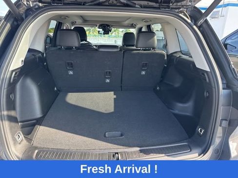 Used 2023 Jeep Grand Cherokee Limited w/ Luxury Tech Group II AWD/4WD image 31