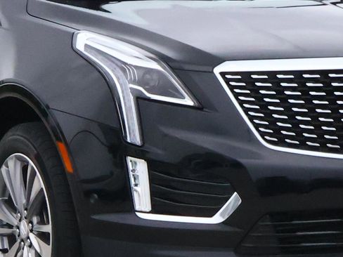 Used 2024 Cadillac XT5 Premium Luxury w/ Technology Package FWD image 7