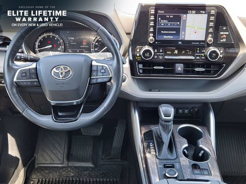 Used 2020 Toyota Highlander Limited AWD/4WD image 26