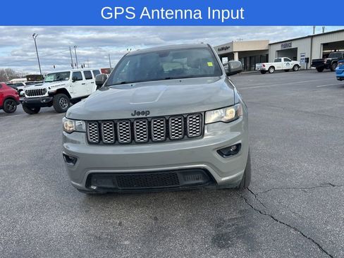 Used 2020 Jeep Grand Cherokee Altitude image 6