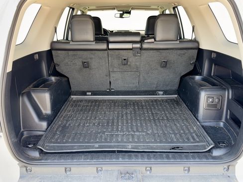 Used 2022 Toyota 4Runner SR5 Premium w/ Moonroof Package RWD image 28