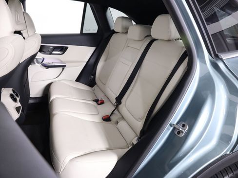 Used 2026 Mercedes-Benz GLC 300 GLC 300 image 50