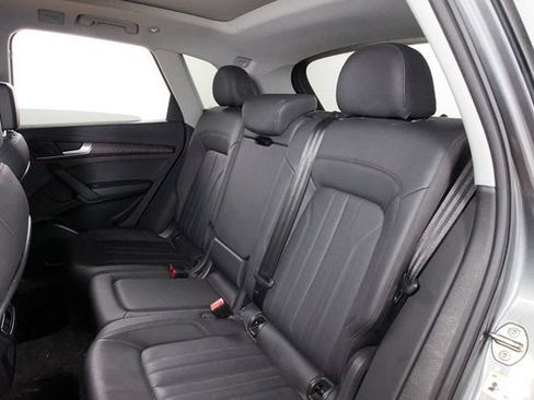 Used 2020 Audi Q5 2.0T Premium w/ Convenience Package AWD/4WD image 24