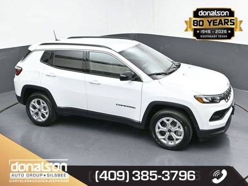 New 2026 Jeep Compass Latitude image 17