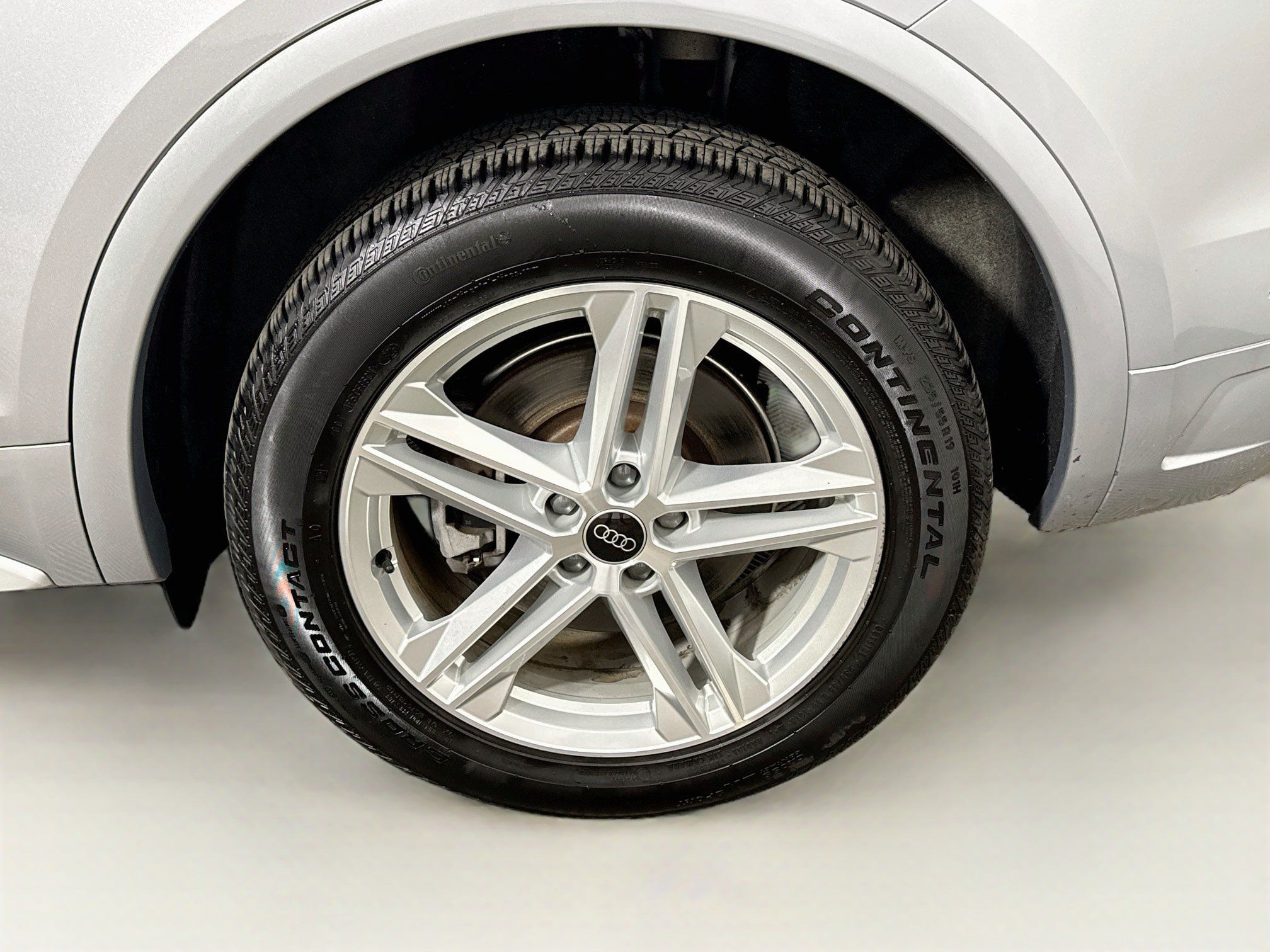 Used 2023 Audi Q5 e Premium Plus w/ Premium Plus Package AWD/4WD image 27