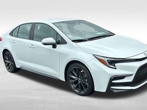 Used 2025 Toyota Corolla SE FWD image 28