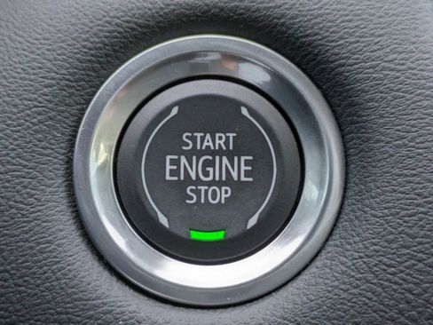 Used 2023 GMC Canyon Elevation w/ Convenience Package image 25