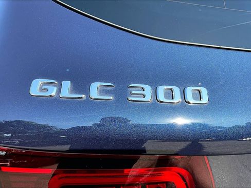 Certified 2022 Mercedes-Benz GLC 300 4MATIC image 30