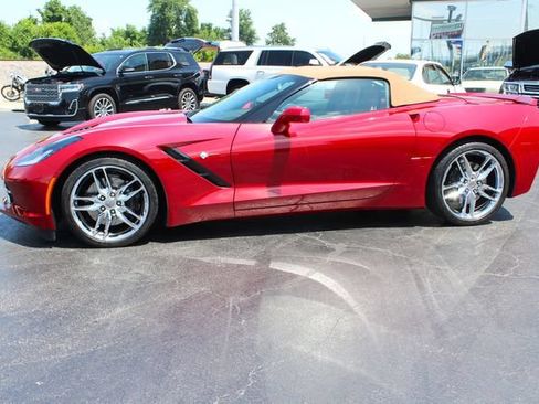 Used 2015 Chevrolet Corvette Stingray Convertible w/ 2LT Preferred Equipment Group RWD image 24